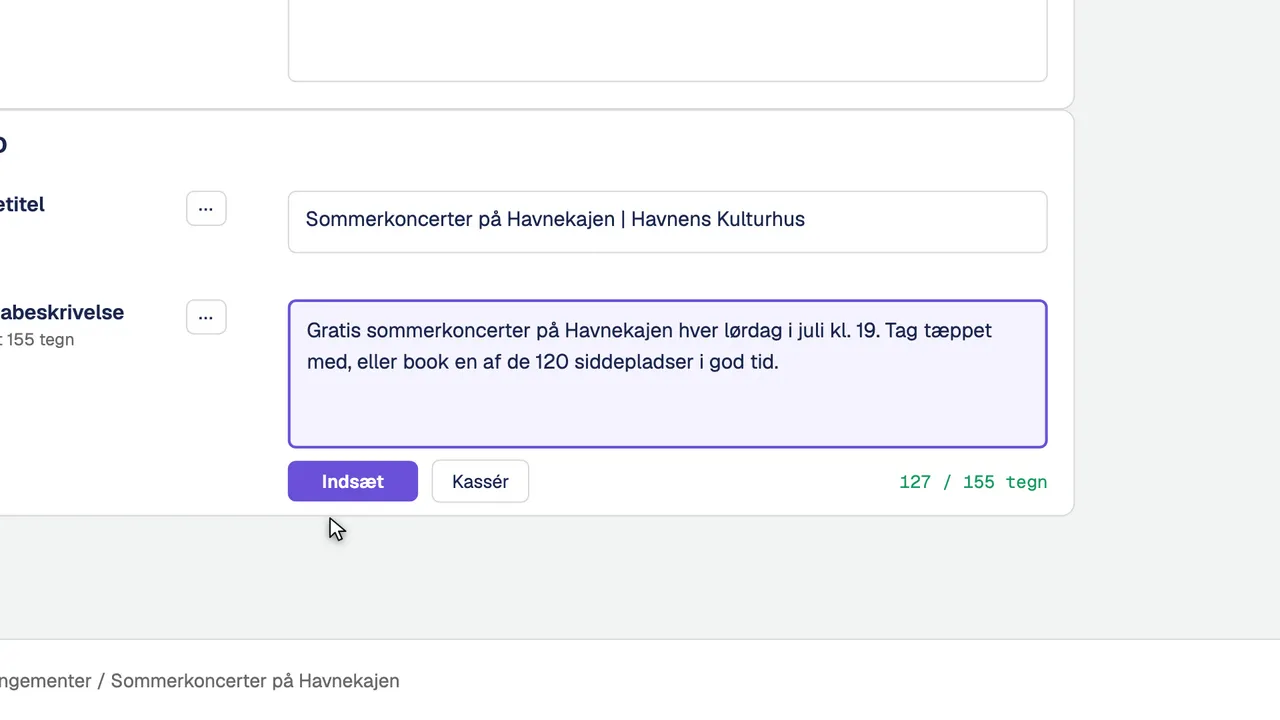 Metabeskrivelsen i Umbraco med et AI-forslag på 127 af 155 tegn og knapperne Indsæt og Kassér.
